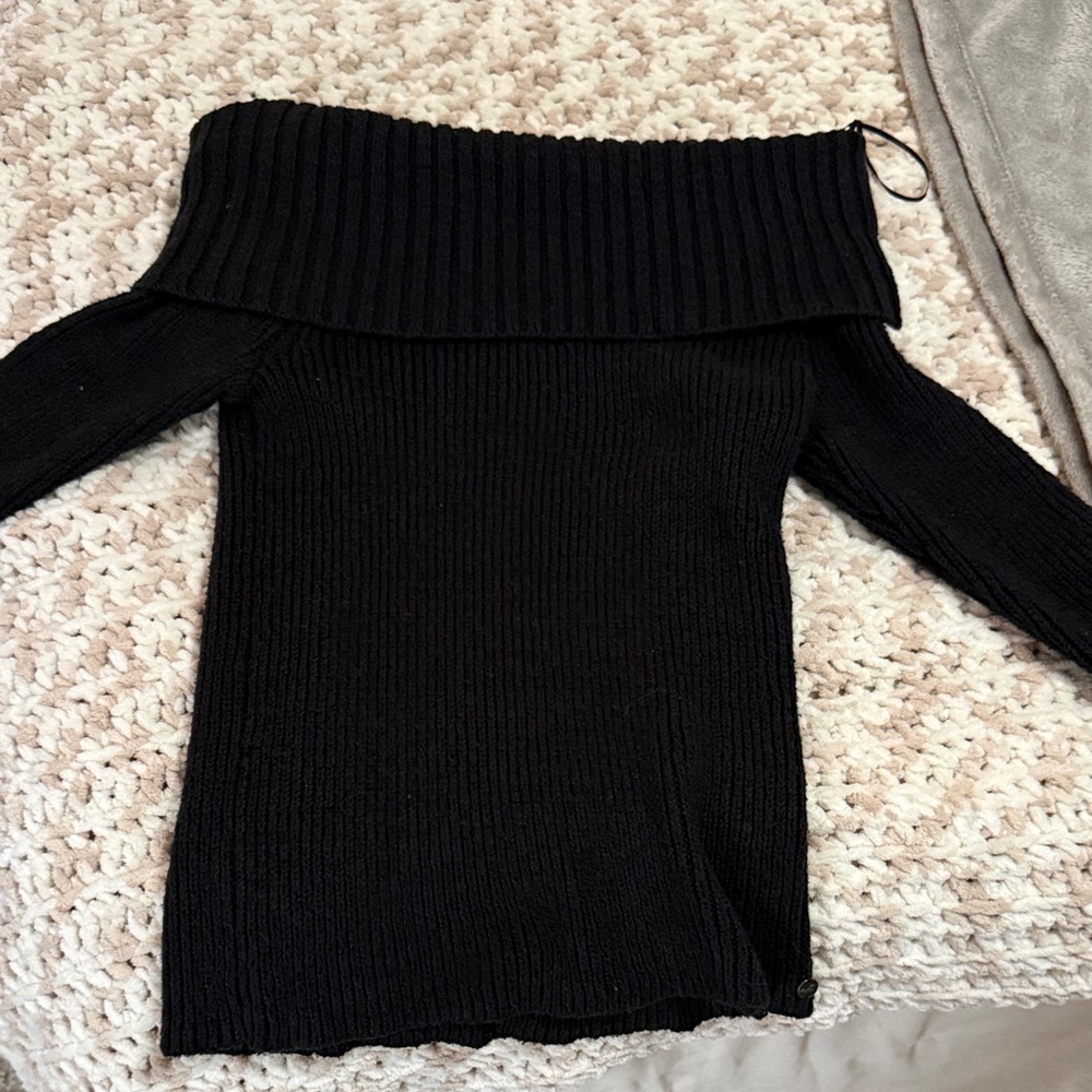 Hollister Black Off-Shoulder Sweater